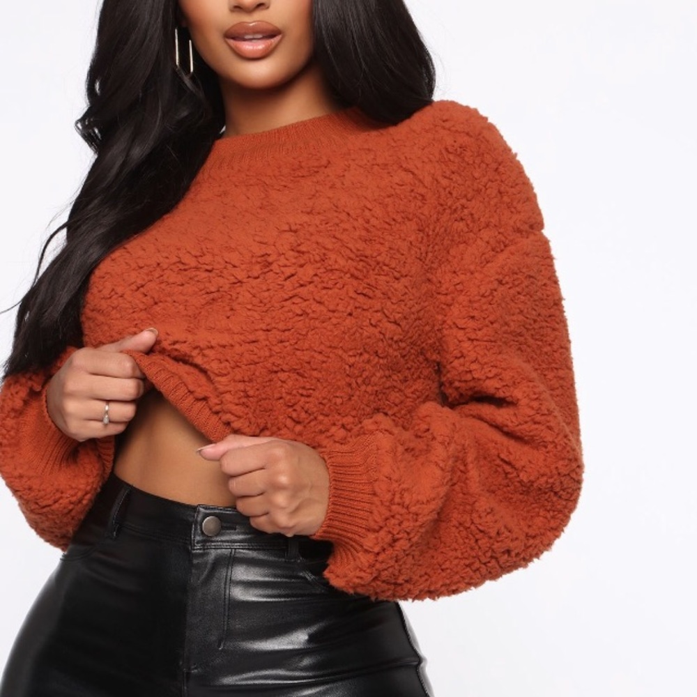 NWOT Secret Feelings Sherpa Pullover-Rust
